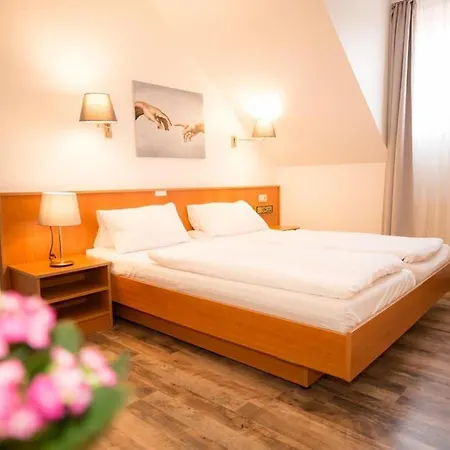 Weisse Muehle Отель 3*